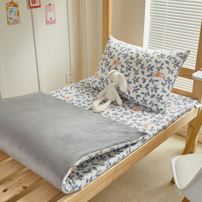 91家纺网 家纺一手货源 找家纺 金丝鸟 2023新款全棉加水晶绒棉加绒床垫套 菲菲兔