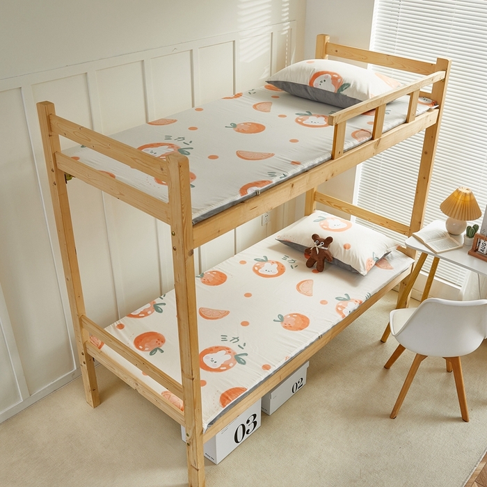 91家纺网 家纺一手货源 找家纺 金丝鸟 2023新款全棉加水晶绒棉加绒床垫套 桔子兔