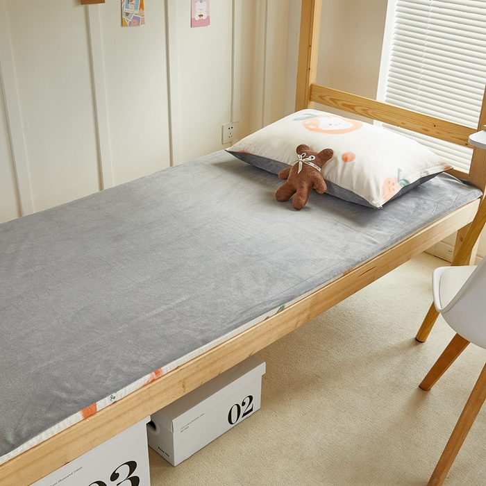 91家纺网 家纺一手货源 找家纺 金丝鸟 2023新款全棉加水晶绒棉加绒床垫套 桔子兔