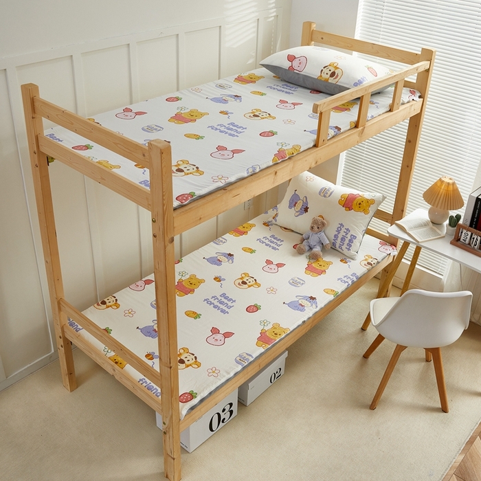 91家纺网 家纺一手货源 找家纺 金丝鸟 2023新款全棉加水晶绒棉加绒床垫套 维尼伙伴