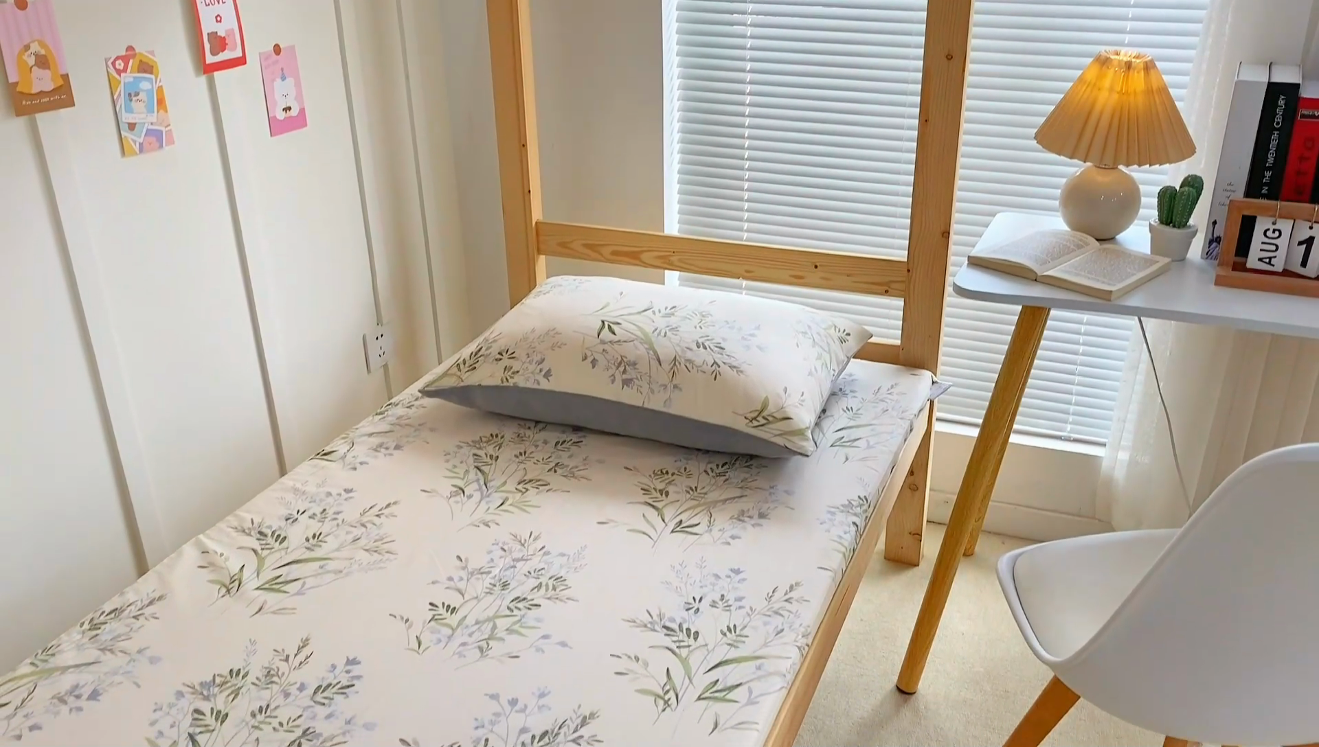 91家纺网 家纺一手货源 找家纺 金丝鸟 2023新款全棉加水晶绒棉加绒床垫套 柳叶草