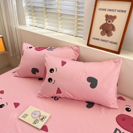 91家纺网 家纺一手货源 找家纺 2023新款全棉印花小清新系列-单枕套 可爱猪猪