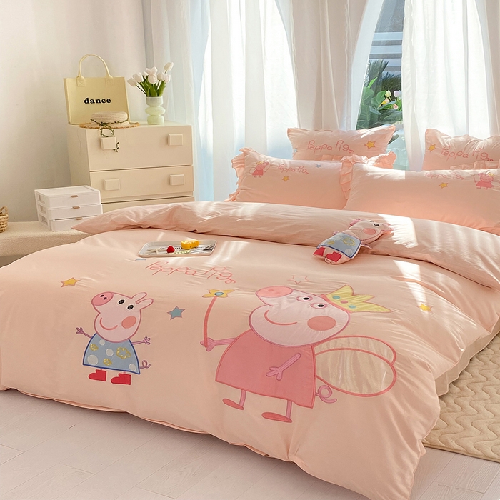 91家纺网 家纺一手货源 找家纺 绒棉世家 2025新款全棉水洗棉贴布绣四件套 小猪佩奇（带抱枕）