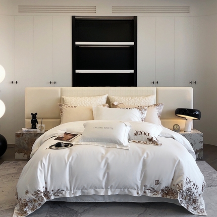 91家纺网 家纺一手货源 找家纺 初拾家纺2023新款100支澳棉设计师定制款四件套-图兰朵 图兰朵—钢琴白