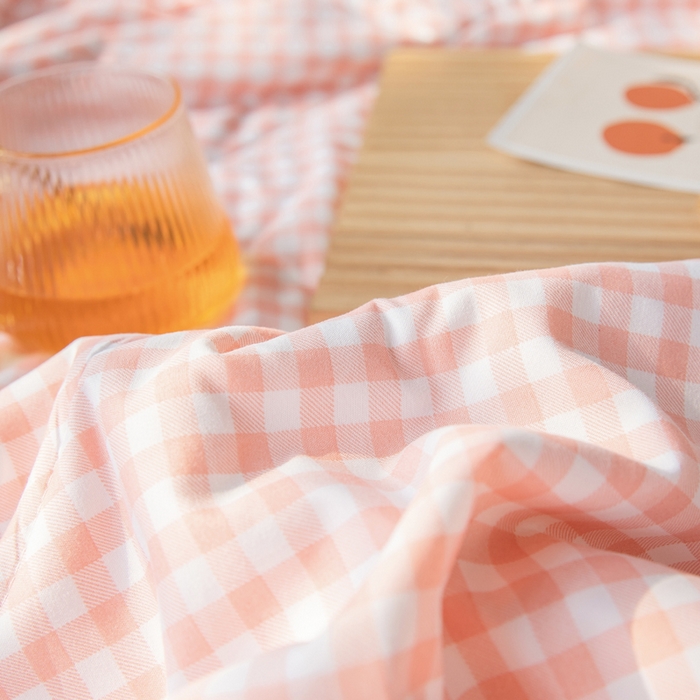 91家纺网 家纺一手货源 找家纺 久云居 2024新款水洗棉新疆棉花被格纹夏被 粉小格