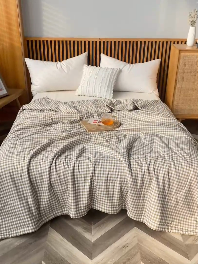 91家纺网 家纺一手货源 找家纺 久云居 2024新款水洗棉新疆棉花被格纹夏被 绿小格