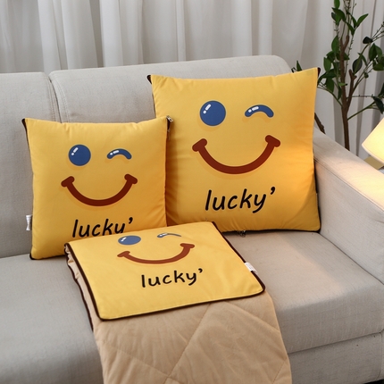 91家纺网 家纺一手货源 找家纺 总 2023新款金纳抱枕被水晶绒印花抱枕被