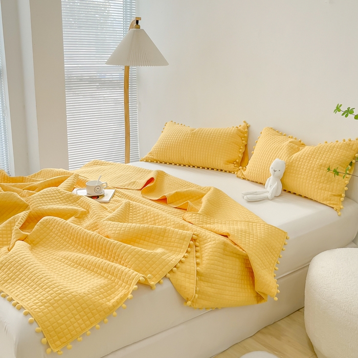 91家纺网 家纺一手货源 找家纺 乐卧2026新款球球边夏凉被-乐趣 乐趣-鹅蛋黄