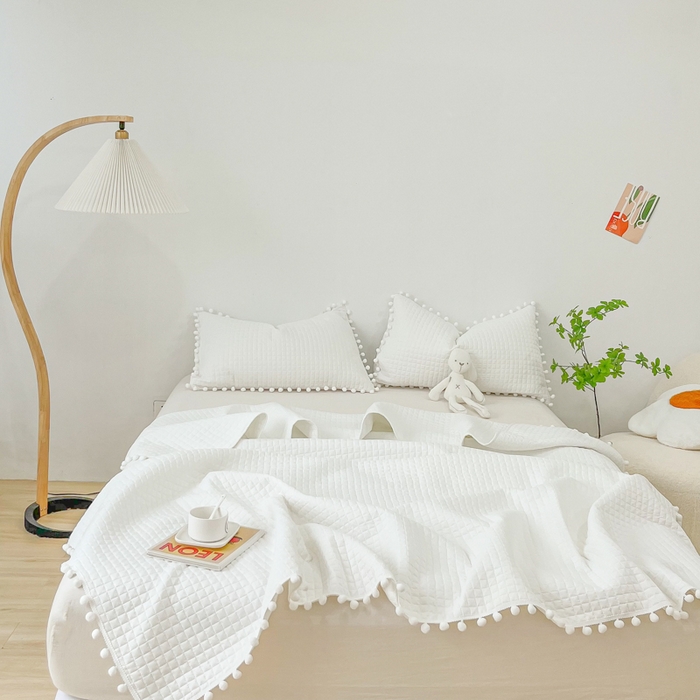 91家纺网 家纺一手货源 找家纺 乐卧2026新款球球边夏凉被-乐趣 乐趣-奶油白