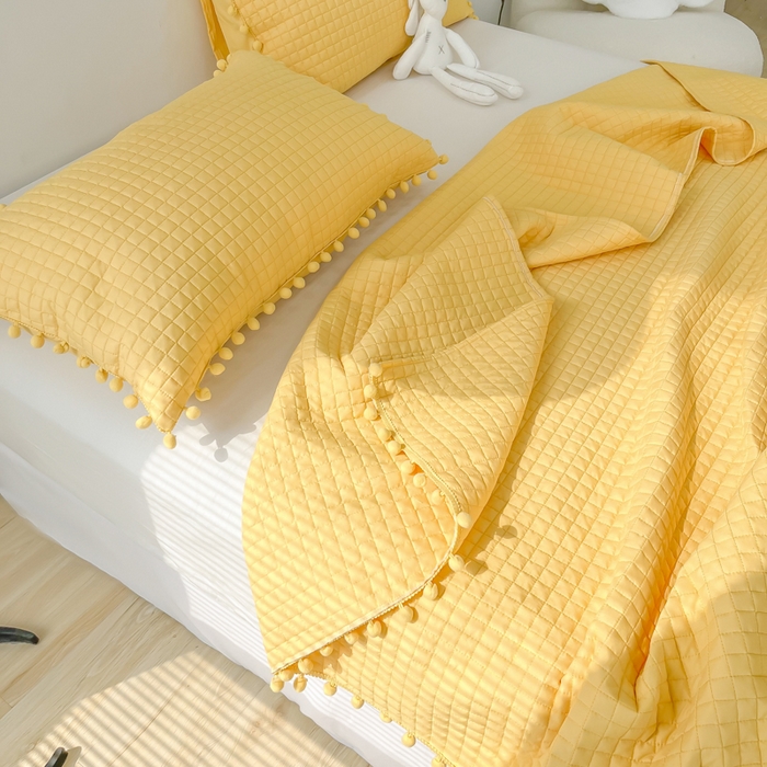 91家纺网 家纺一手货源 找家纺 乐卧2026新款球球边夏凉被-乐趣 乐趣-鹅蛋黄