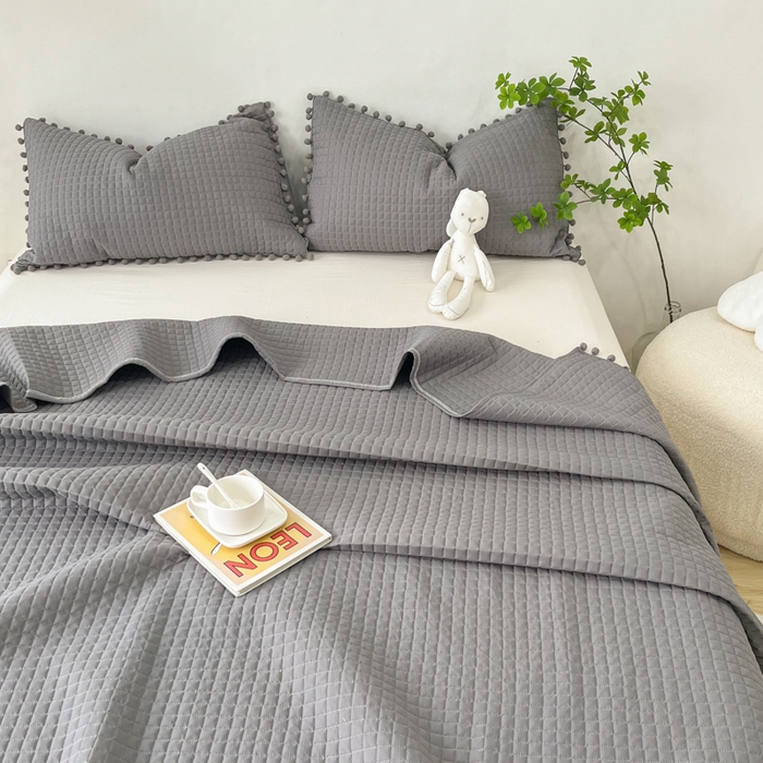 91家纺网 家纺一手货源 找家纺 乐卧2026新款球球边夏凉被-乐趣 乐趣-冷银灰