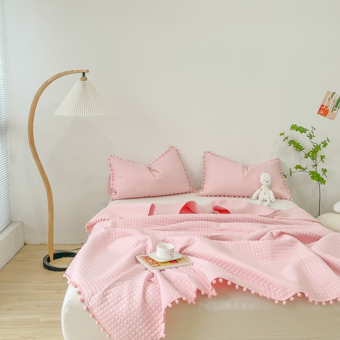 91家纺网 家纺一手货源 找家纺 乐卧2026新款球球边夏凉被-乐趣 乐趣-软桃粉