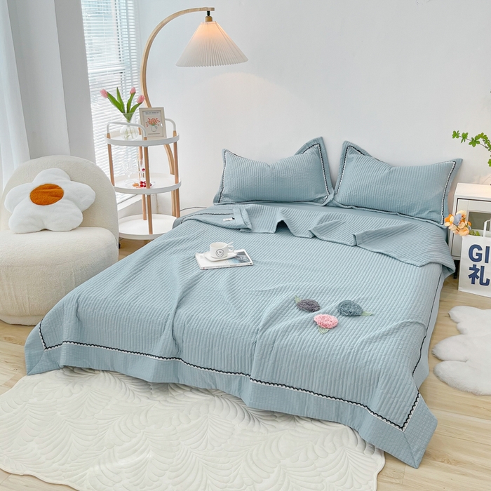 91家纺网 家纺一手货源 找家纺 乐卧 2026新款雅韵蕾丝花边手工花卉夏凉被四件套 海盐蓝-有花版