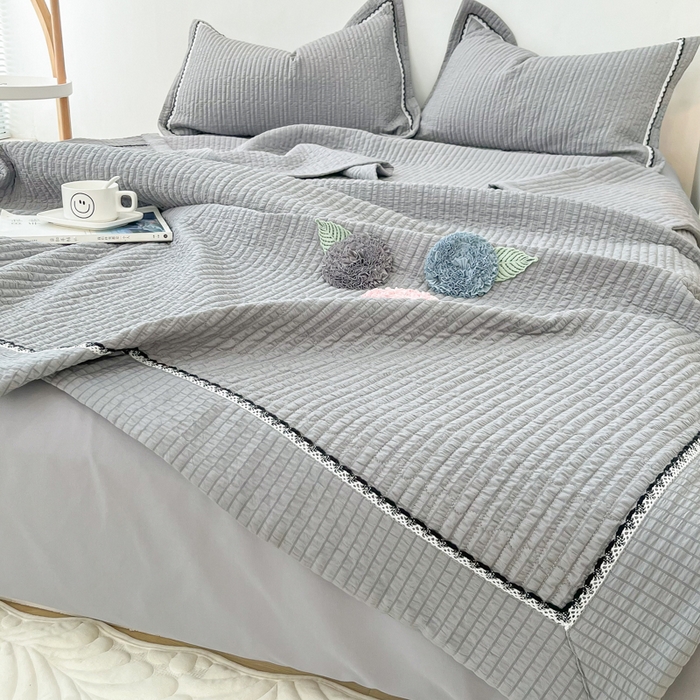 91家纺网 家纺一手货源 找家纺 乐卧 2026新款雅韵蕾丝花边手工花卉夏凉被四件套 麦芽灰-有花版