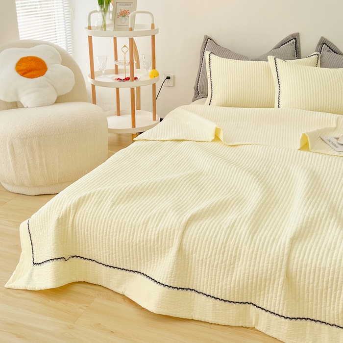 91家纺网 家纺一手货源 找家纺 乐卧  2026新款雅韵蕾丝花边手工花卉夏凉被四件套 黄油色-简版