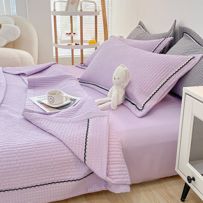 91家纺网 家纺一手货源 找家纺 乐卧  2026新款雅韵蕾丝花边手工花卉夏凉被四件套 兰花色-简版