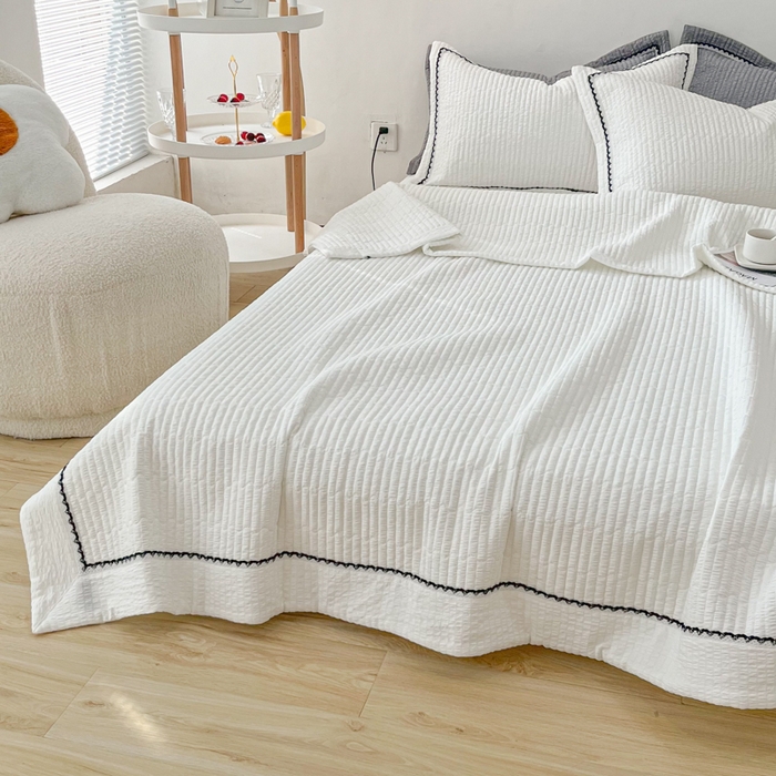 91家纺网 家纺一手货源 找家纺 乐卧  2026新款雅韵蕾丝花边手工花卉夏凉被四件套 甜白色-简版