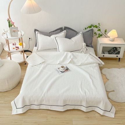 91家纺网 家纺一手货源 找家纺 乐卧  2026新款雅韵蕾丝花边手工花卉夏凉被四件套 甜白色-简版