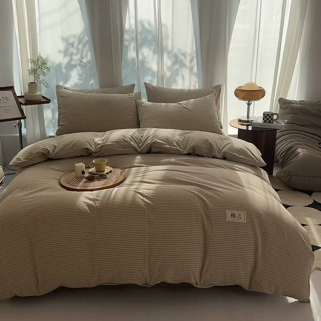 91家纺网 家纺一手货源 找家纺 云家2023无印风色织全棉纯棉水洗棉系列四件套纯色格子 米细条