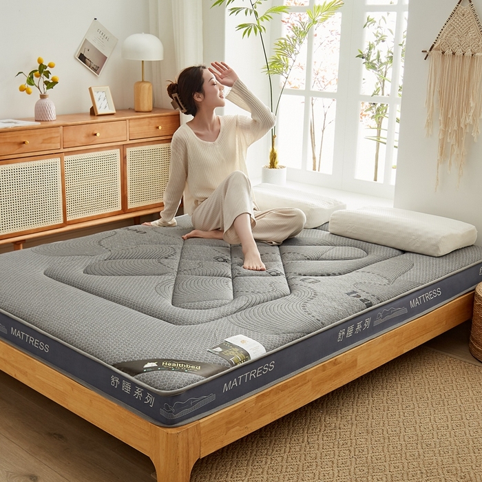 91家纺网 家纺一手货源 找家纺 优莱床垫 2024新款针织大豆记忆棉床垫 记忆棉花开富贵波浪灰