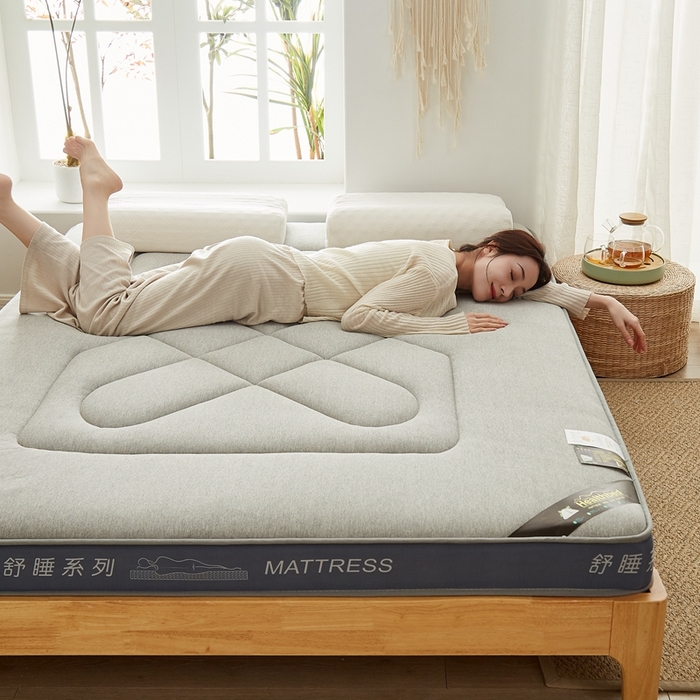 91家纺网 家纺一手货源 找家纺 优莱床垫 2024新款针织大豆记忆棉床垫 记忆棉花开富贵浅灰