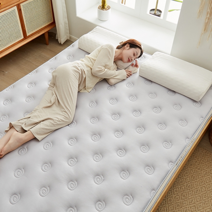 91家纺网 家纺一手货源 找家纺 2024新款蜗牛乳胶抗压棉新款床垫 乳胶抗压棉立体蜗牛浅灰