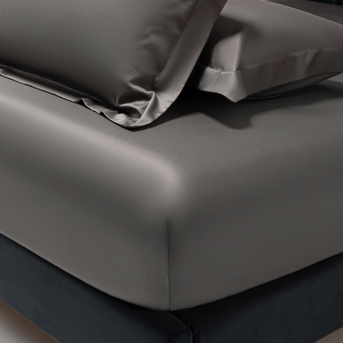 91家纺网 家纺一手货源 找家纺 秀色家纺 2025新款A类50支贡缎双股长绒棉单品床笠帝王灰