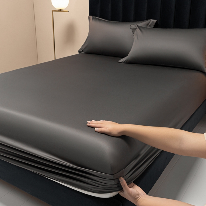 91家纺网 家纺一手货源 找家纺 秀色家纺 2025新款A类50支贡缎双股长绒棉单品床笠帝王灰