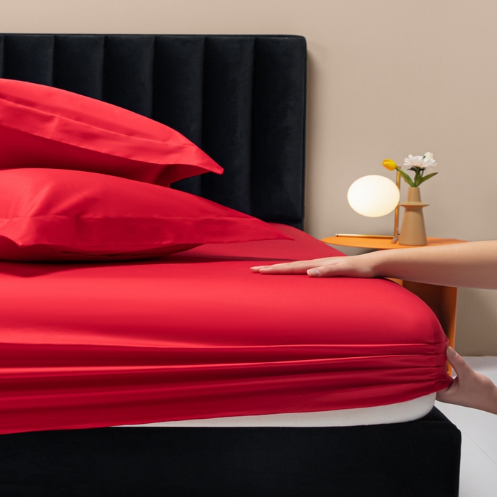 91家纺网 家纺一手货源 找家纺 秀色家纺 2025新款A类50支贡缎双股长绒棉单品床笠海棠红