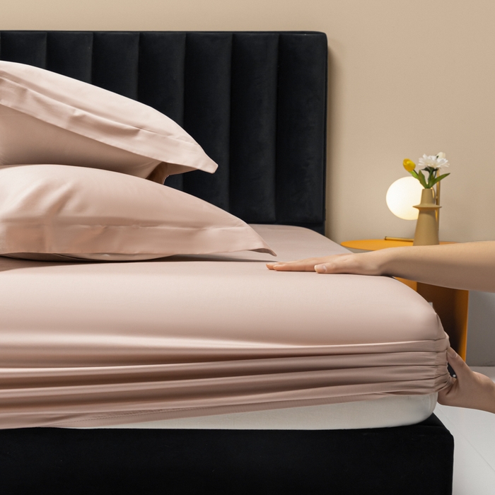 91家纺网 家纺一手货源 找家纺 秀色家纺 2025新款A类50支贡缎双股长绒棉单品床笠玉颜粉