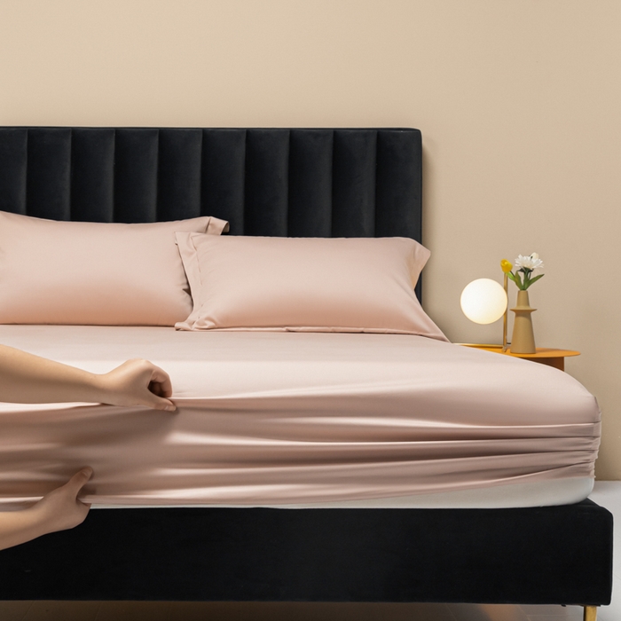 91家纺网 家纺一手货源 找家纺 秀色家纺 2025新款A类50支贡缎双股长绒棉单品床笠玉颜粉