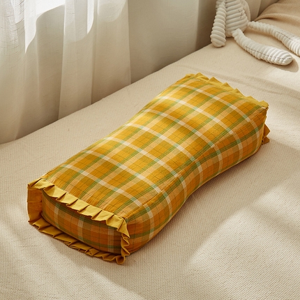 91家纺网 家纺一手货源 找家纺 乐可家纺2023新款水洗棉荞麦花边面包枕 南瓜格一对