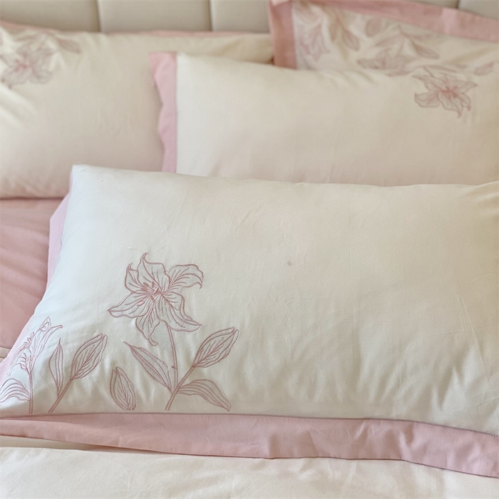 91家纺网 家纺一手货源 找家纺 安妮 2023新款四件套百合花系列 粉