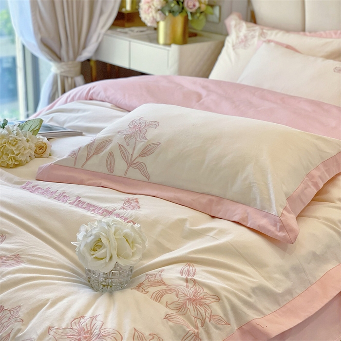 91家纺网 家纺一手货源 找家纺 安妮 2023新款四件套百合花系列 粉