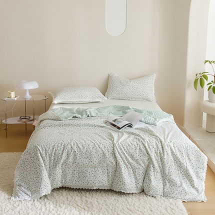 91家纺网 家纺一手货源 找家纺 （总）有货 2023新款小清新花边韩版水洗棉麻豆豆夏被简约复古风