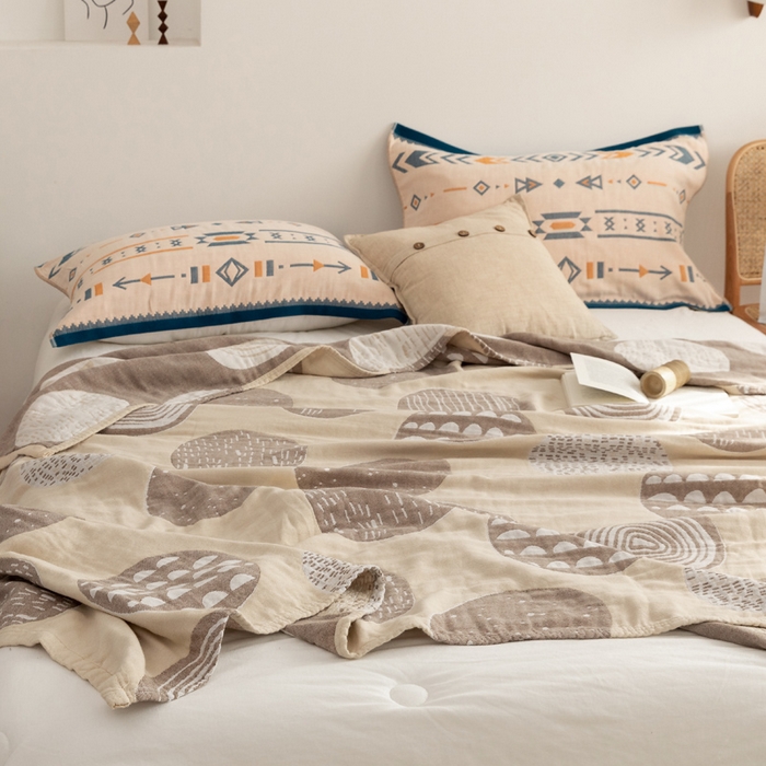 91家纺网 家纺一手货源 找家纺 朴尔 2023年波西米亚风全棉四层纱布毛巾被 圈点人生-驼