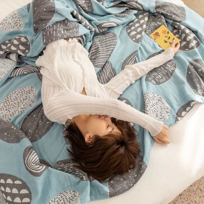 91家纺网 家纺一手货源 找家纺 朴尔 2023年波西米亚风全棉四层纱布毛巾被 圈点人生-蓝