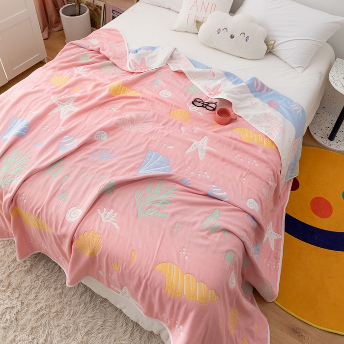 91家纺网 家纺一手货源 找家纺 朴尔 2023新款卡漫风格全棉六层纱毛巾被 海底世界-粉