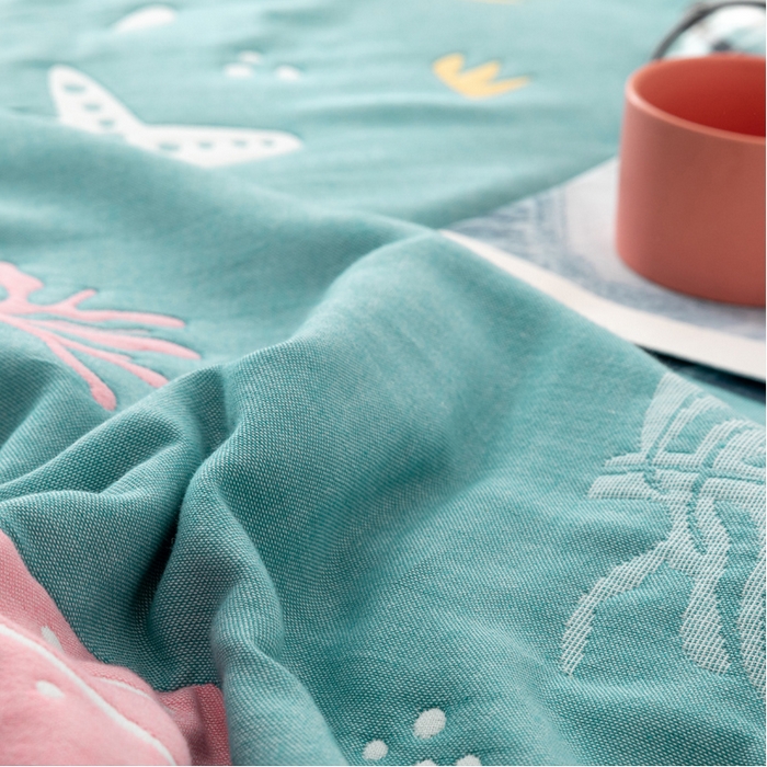 91家纺网 家纺一手货源 找家纺 朴尔 2023新款卡漫风格全棉六层纱毛巾被 海底世界-绿