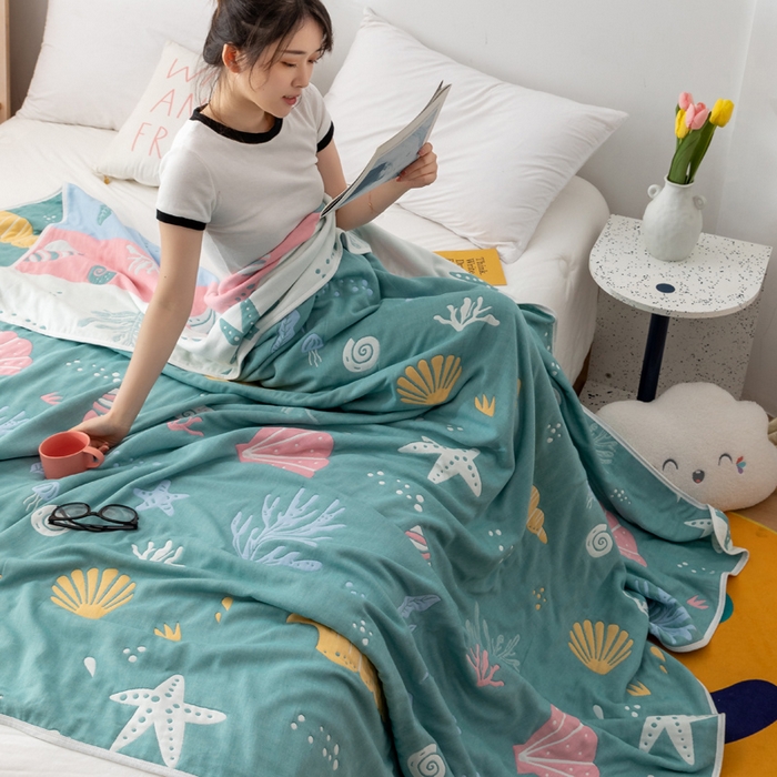 91家纺网 家纺一手货源 找家纺 朴尔 2023新款卡漫风格全棉六层纱毛巾被 海底世界-绿