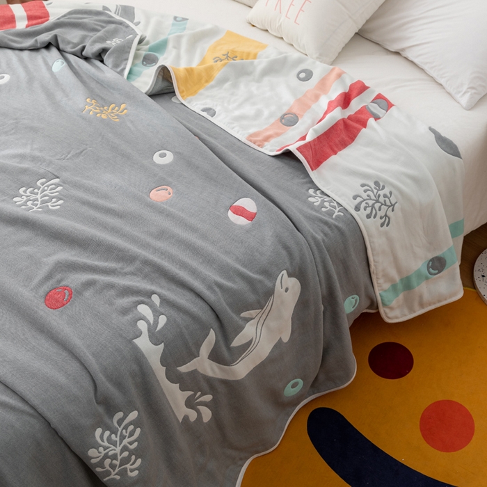 91家纺网 家纺一手货源 找家纺 朴尔 2023新款卡漫风格全棉六层纱毛巾被 海洋乐园-灰