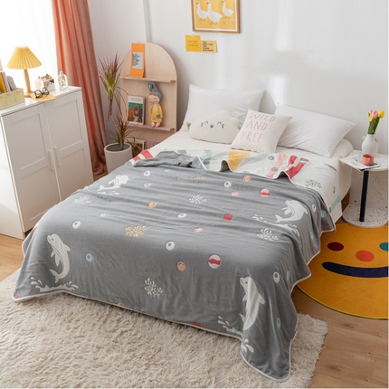 91家纺网 家纺一手货源 找家纺 朴尔 2023新款卡漫风格全棉六层纱毛巾被 海洋乐园-灰