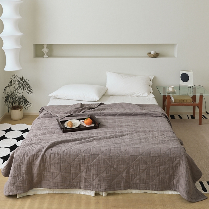 91家纺网 家纺一手货源 找家纺 雯雨家纺 2023新款全棉拼色纱布毛巾被 新风车-灰