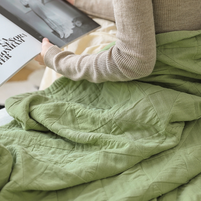 91家纺网 家纺一手货源 找家纺 雯雨家纺 2023新款全棉拼色纱布毛巾被 新风车-绿