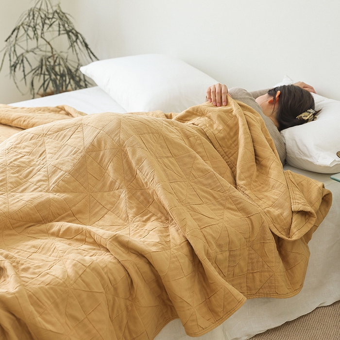 91家纺网 家纺一手货源 找家纺 雯雨家纺 2023新款全棉拼色纱布毛巾被 新风车-棕