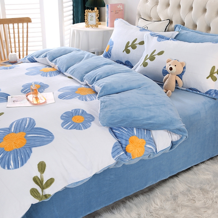 91家纺网 家纺一手货源 找家纺 爱上家居 2023新款温暖亲肤加厚牛奶绒四件套 花恋-蓝