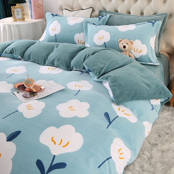 91家纺网 家纺一手货源 找家纺 爱上家居 2023新款温暖亲肤加厚牛奶绒四件套 花语-浅蓝