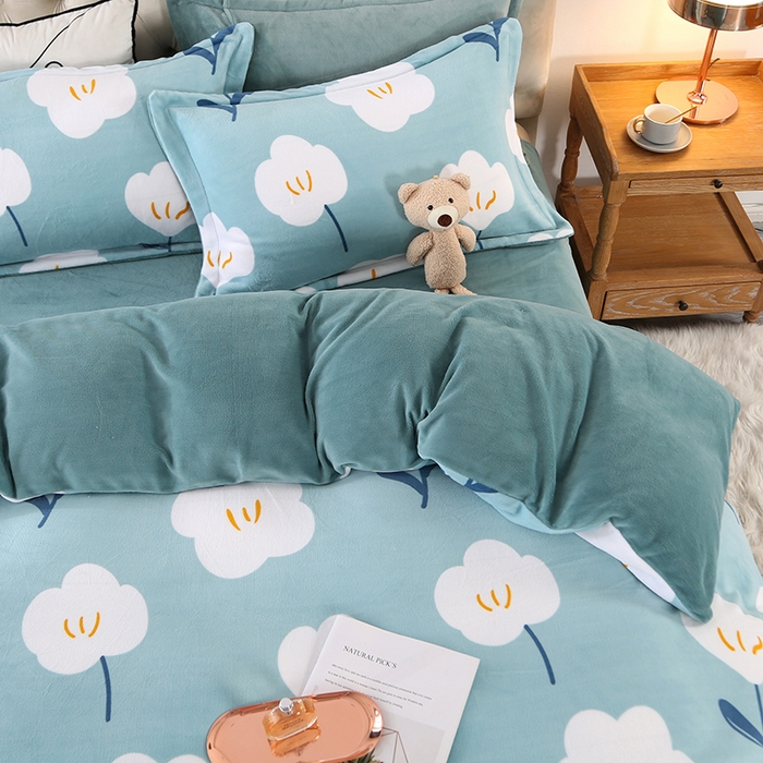 91家纺网 家纺一手货源 找家纺 爱上家居 2023新款温暖亲肤加厚牛奶绒四件套 花语-浅蓝