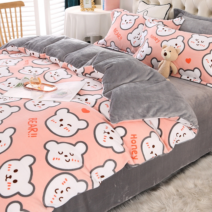 91家纺网 家纺一手货源 找家纺 爱上家居 2023新款温暖亲肤加厚牛奶绒四件套 可爱熊-粉