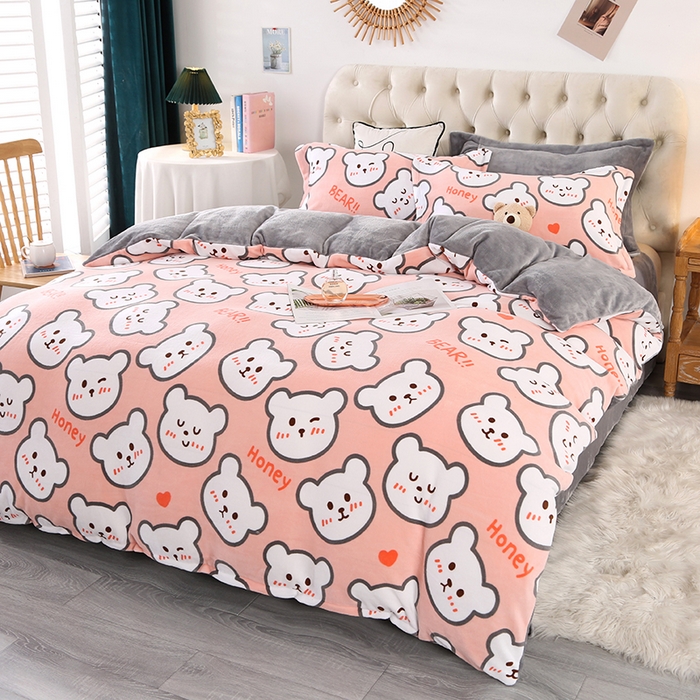 91家纺网 家纺一手货源 找家纺 爱上家居 2023新款温暖亲肤加厚牛奶绒四件套 可爱熊-粉